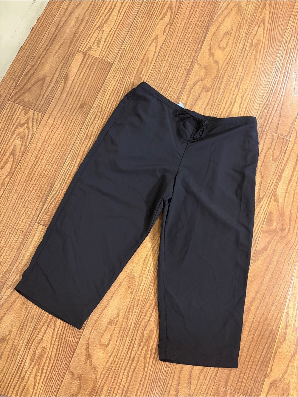 L. L. BEAN LADIES SUNSMART UPF 50+ SUPPLEX BLACK CAPRI DRAWSTRING PANTS Size XL